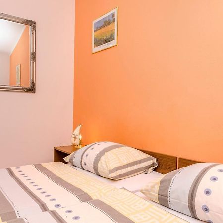 Apartments And Room Take It Easy Трибунь Экстерьер фото